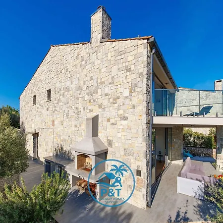 Villa With Pool In Vrbnik-insel Krk 57959
