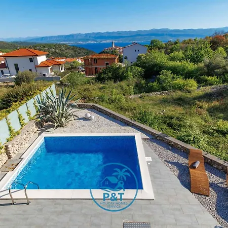 Villa With Pool In Vrbnik-insel Krk 57959 *
